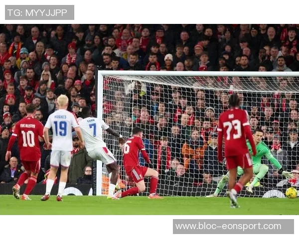 利物浦与小蜜蜂历史交锋回顾五场全胜仅失一球展现强大防守 利物浦与小蜜蜂历史交锋回顾五场全胜仅失一球展现强大防守