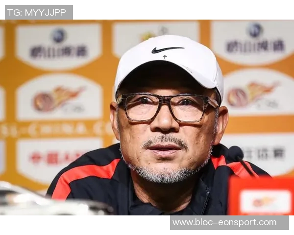 张外龙谈年轻球员快速成长全力以赴追求最终目标的决心与信心 张外龙谈年轻球员快速成长全力以赴追求最终目标的决心与信心