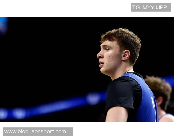 弗拉格场均数据亮眼投篮命中率略低但罚球表现完美 弗拉格场均数据亮眼投篮命中率略低但罚球表现完美