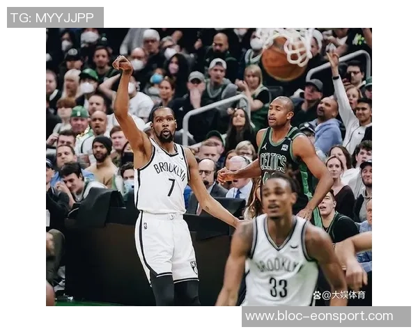 杜兰特雕像设计引发热议下半身雷霆上半身勇士一手篮网寓意深刻 杜兰特雕像设计引发热议下半身雷霆上半身勇士一手篮网寓意深刻