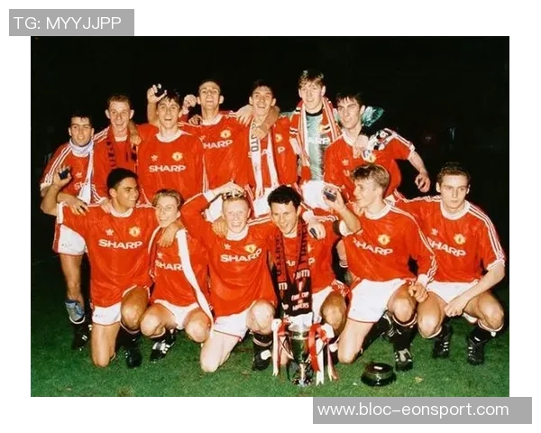 曼联92班创办大学遭指控种族不平等内维尔感动落泪