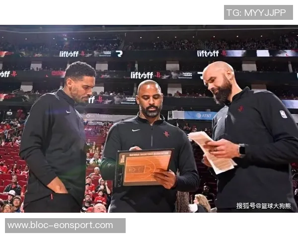 火箭队即将开启六场客场之旅挑战掘金快船与湖人能否取得佳绩