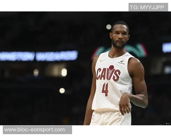 莫布里全能表现助球队获胜13投7中砍下22分12篮板4助攻4盖帽正负值高达18