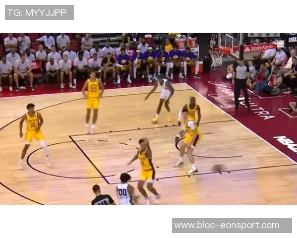 文班亚马半场高效表现仅用16分钟砍下22分7篮板3助攻引发热议